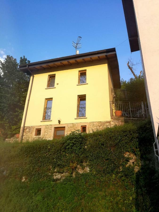 Rustico Vista Lago Apartment Lezzeno Exterior photo